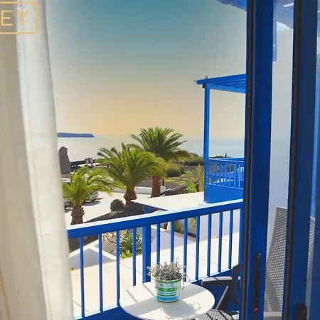 Casa Maresia Moreras Con Vista Mar En Primera Linea Y Piscina Compartida Playa Blanca